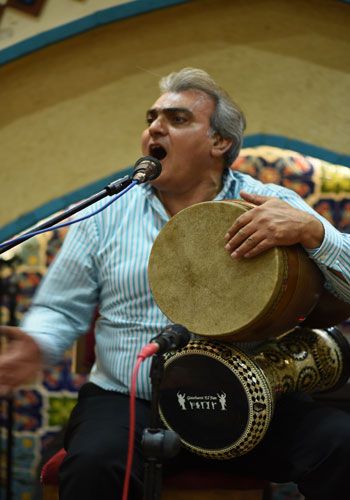 d/سفره خانه با موسیقی زنده درشمال تهران 
